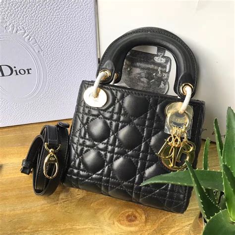 bolso imitacion christian dior|Copias de los bolsos de Dior baratas y muy chic.